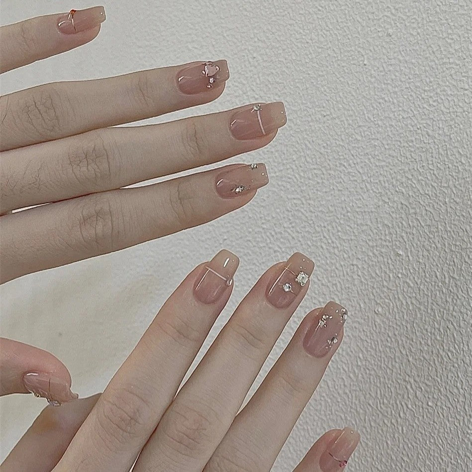 Press on nails
