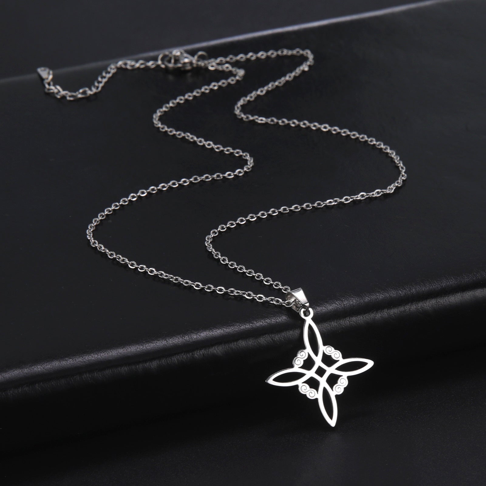 Electroplated 304 Material Stainless Steel Necklace